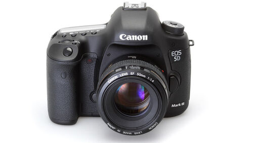 Фотоаппарат Canon EOS 5D Mark III с объективом EF 50mm f/1.4 USM, черный
