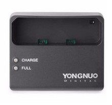 Зарядное устройство Yongnuo YN530 для аккумулятора YN-B2000