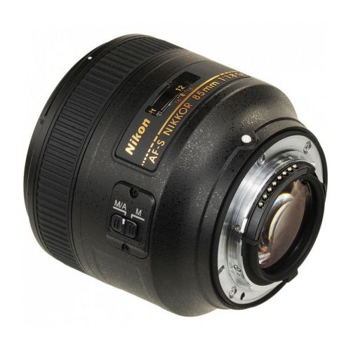 Объектив Nikon Nikkor AF-S 85mm f/1.8G