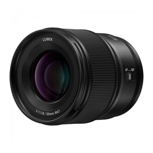 Объектив Panasonic Lumix S 50mm f/1.8 L-Mount, черный